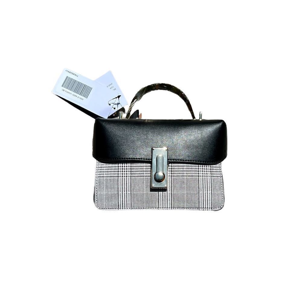 NWT JUSTFAB Single Clasp Handbag W/ Gold Hardware